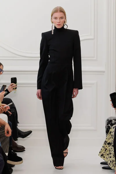Look 40